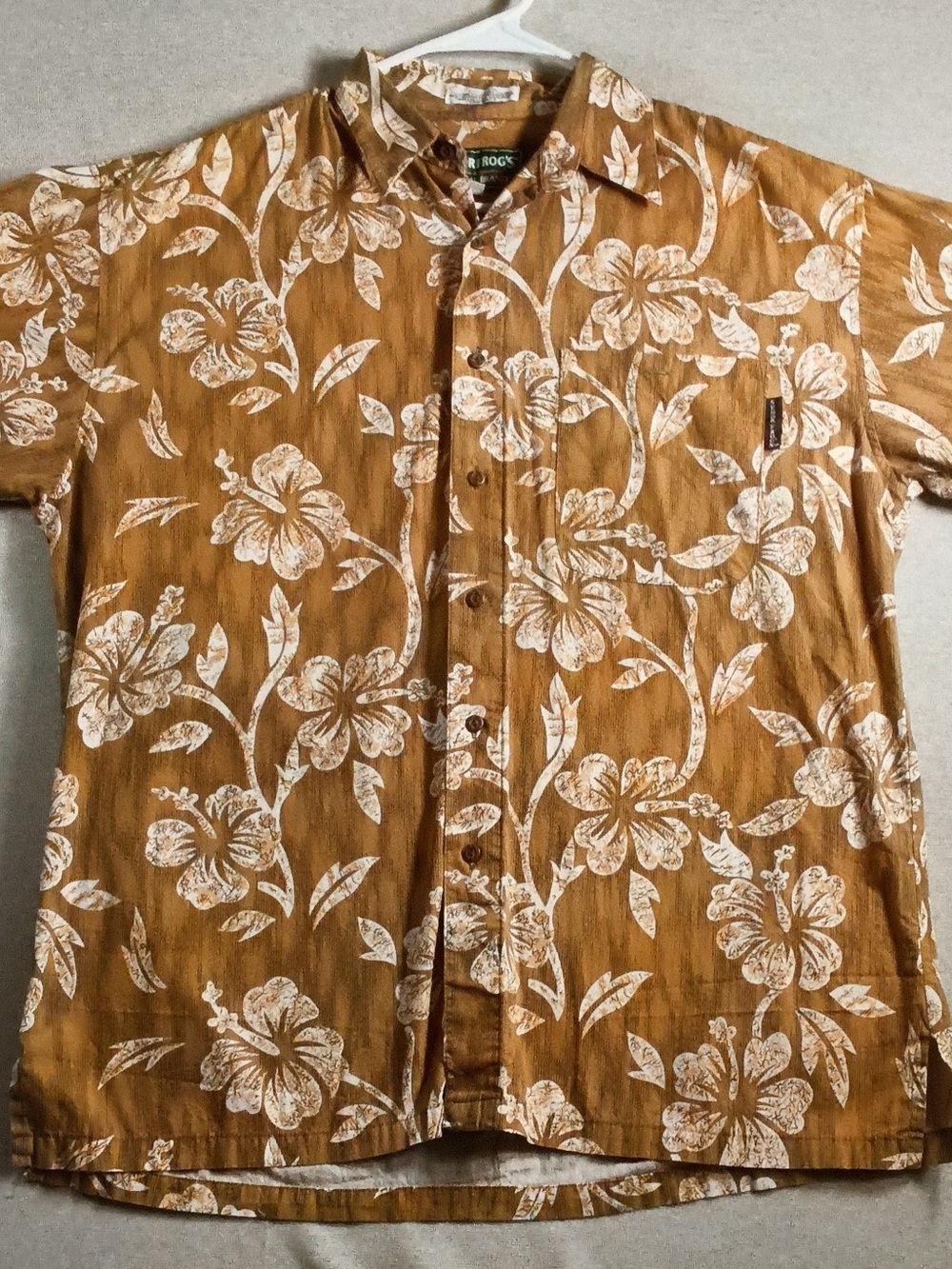 Senor Frogs Floral Short-Sleeve Button-Up Shirt Great for vacation or summer